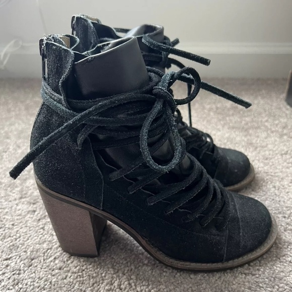 Farylrobin x Free People Lucas Bootie Shoe Womens Size 7 Black Suede Lace Up GUC - Picture 7 of 9